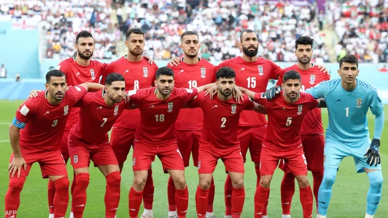 لاعبو إيران يمتنعون عن أداء النشيد الوطني.. ما السبب؟