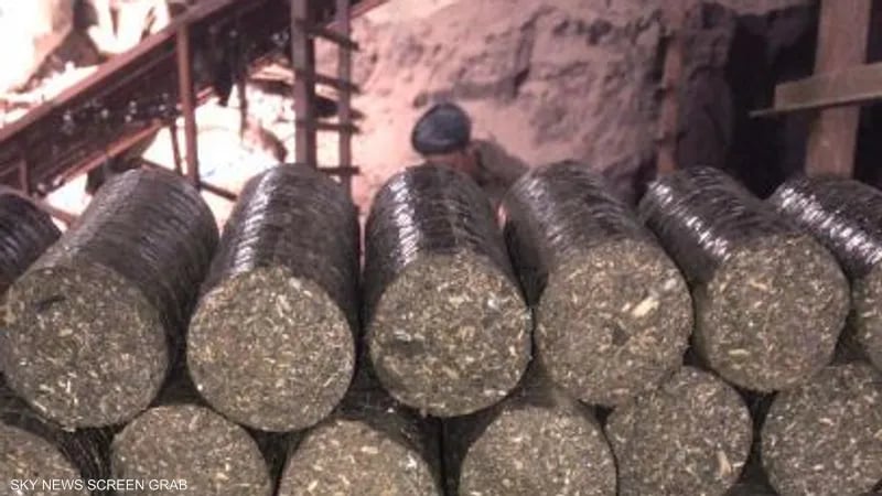 "الجفت".. حطب الفقراء يعود الى الواجهة في لبنان