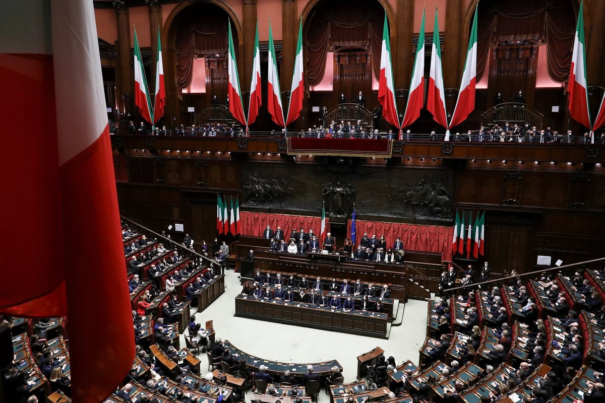 الحكومة الإيطالية تفوز بثقة مجلس النواب بشأن ميزانية 2023