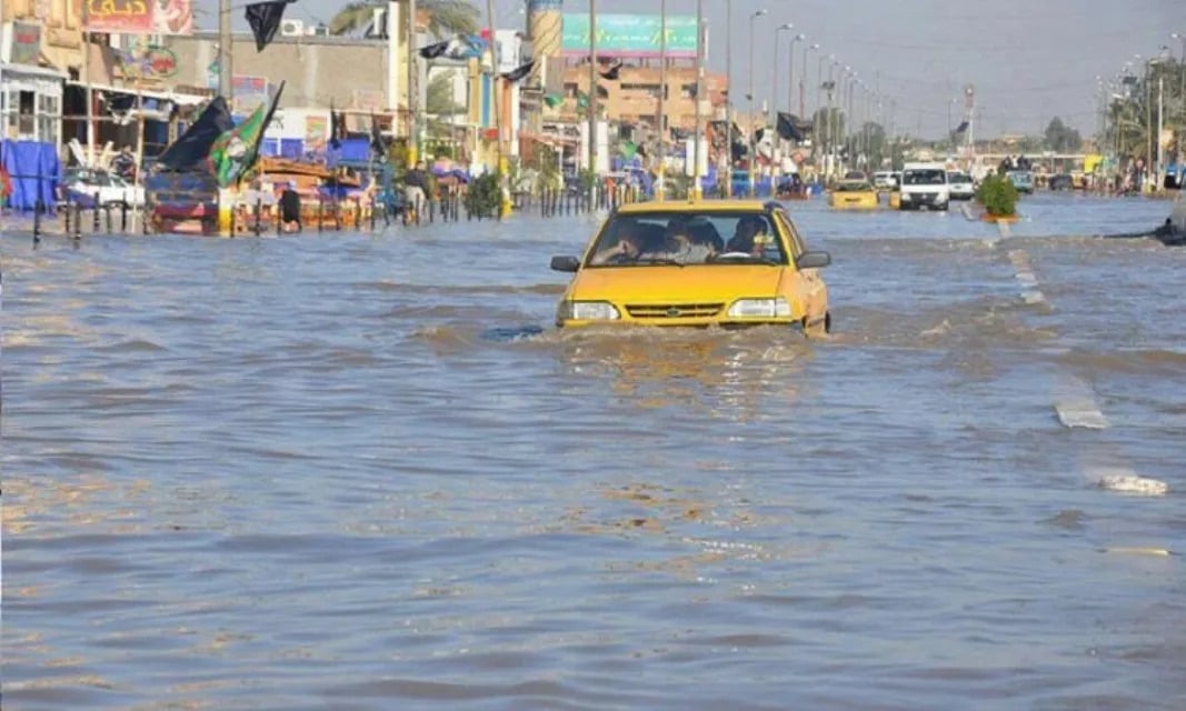 الفيضانات تغرق شوارع بغداد وقطاع غزة..