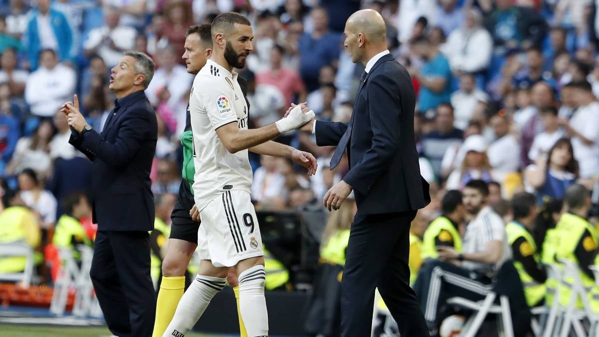 في بيان رسمي.. ريال مدريد يدين تصريحات رئيس الاتحاد الفرنسي ضد زيدان وبنزيما