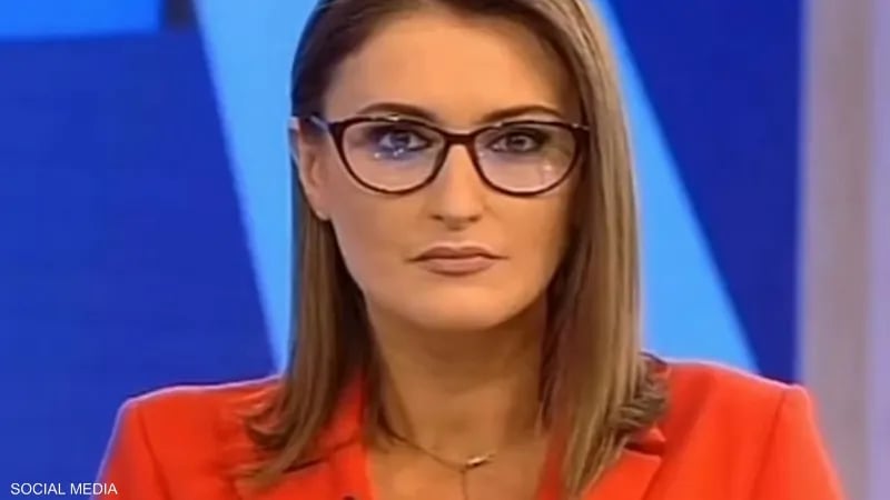 على الهواء مباشرة.. فيديو لوزير يغط في نوم عميق