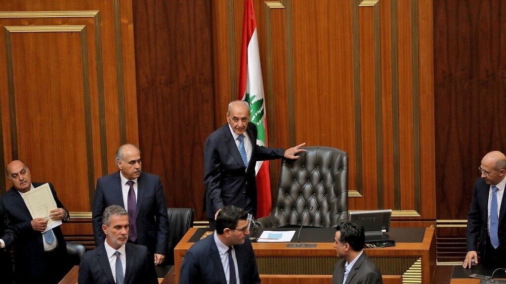 تشريع الضرورة… ضرب موقع الرئاسة والتجارب السابقة مريرة