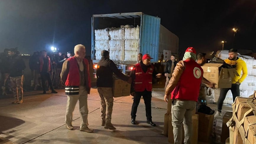 بالصور.. العراق تطلق جسراً جوياً إلى سوريا: لإرسال المساعدات الإغاثية العاجلة