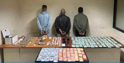 يروّج المخدّرات من داخل منزله في الأوزاعي والمعلومات توقفه مع اثنين من زبائنه