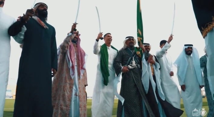 مشاركة النجم البرتغالي رونالدو في احتفالات يوم التأسيس السعودي