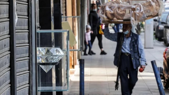حجار يعلن عن "بشرى سارة" للمستفيدين من برنامج "أمان"