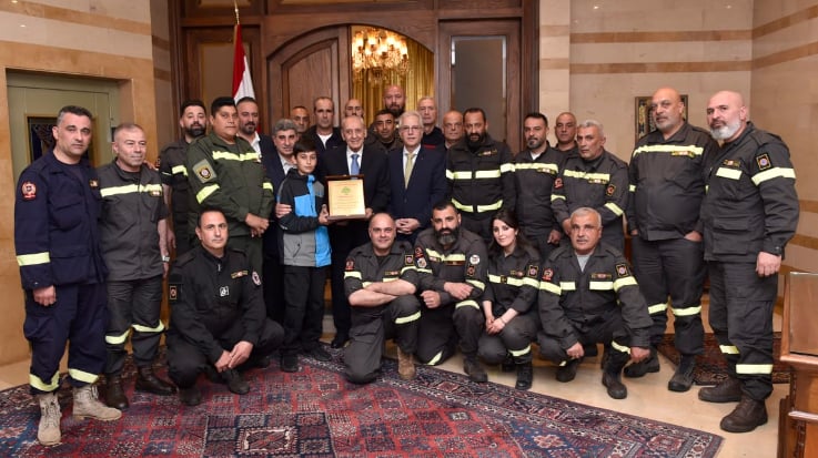 بري: البلد يحتاج الى الروحية والمناقبية الانسانية التي جسدها ويجسدها المتطوعون في الدفاع المدني