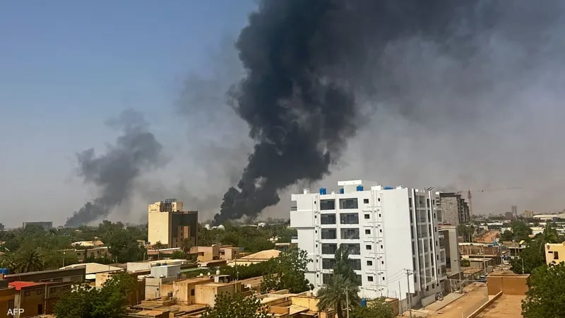 فرنسا تبدأ عملية إجلاء مواطنيها من السودان