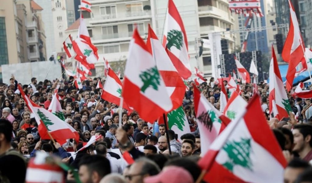بالفيديو: تظاهرة لمناسبة عيد العمال واعتداء على مشاركين
