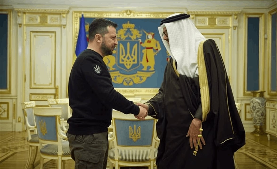 زيلينسكي يبحث مع وزير الخارجية البحريني مشاركة المملكة بإعادة إعمار أوكرانيا بعد الحرب