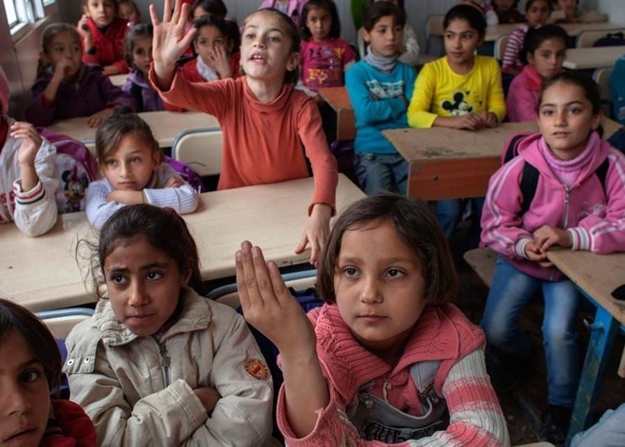الجهات المانحة نجحت في فرض أجندتها: نصف التلامذة في لبنان سوريون!