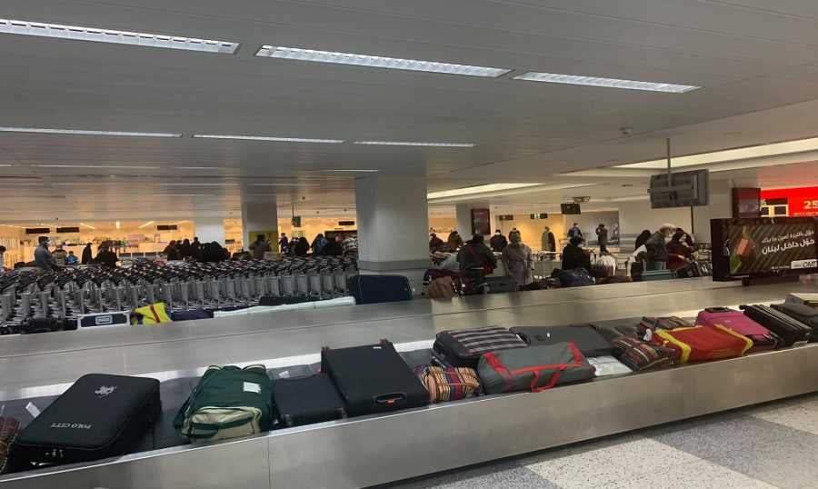 سرقة حقائب مسافر في مطار بيروت!؟