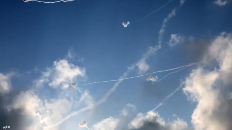 إطلاق صواريخ من قطاع غزة تجاه "إسرائيل"