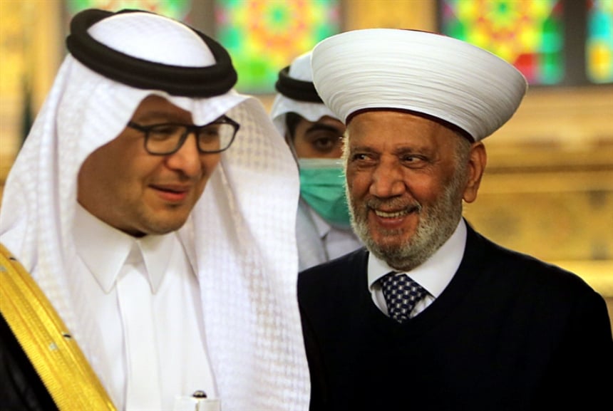 بخاري التقى دريان: نأمل أن تصل مساعي "الخماسية" الى حلول سريعة من خلال الحوار