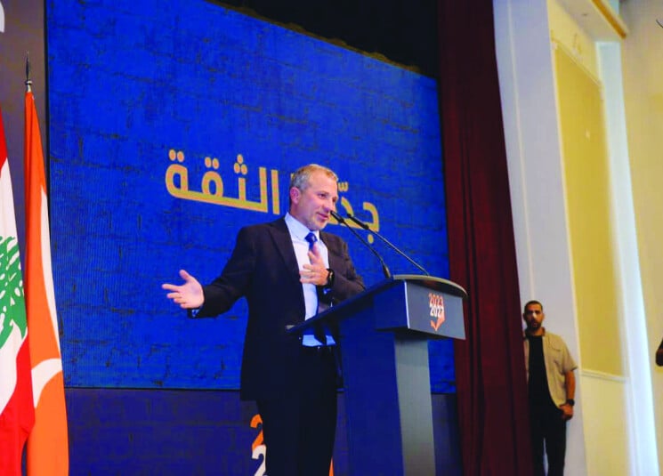 التيار: لم نتراجع عن اللامركزية… وعلى ميقاتي التوجّه فوراً إلى سوريا