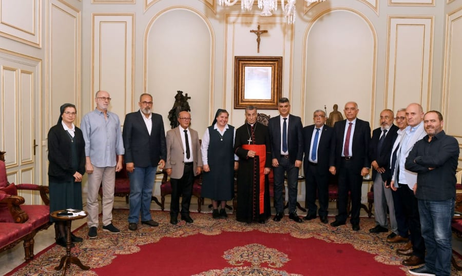 الراعي التقى وفدا من أهالي بلدات على الخط الازرق