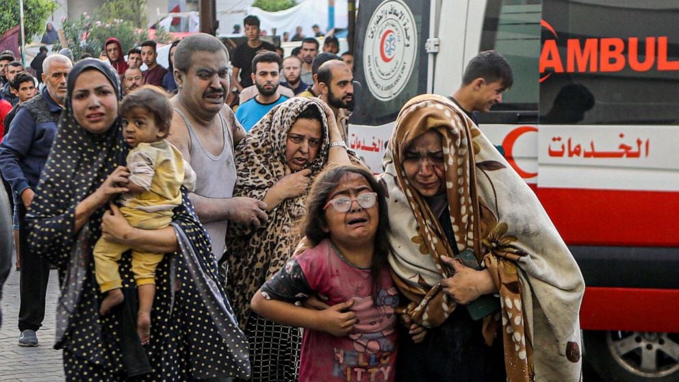 ممرضة أمريكية خرجت من غزة: الأطفال مصابون بحروق شديدة ومعرضون لخطر الموت جوعا