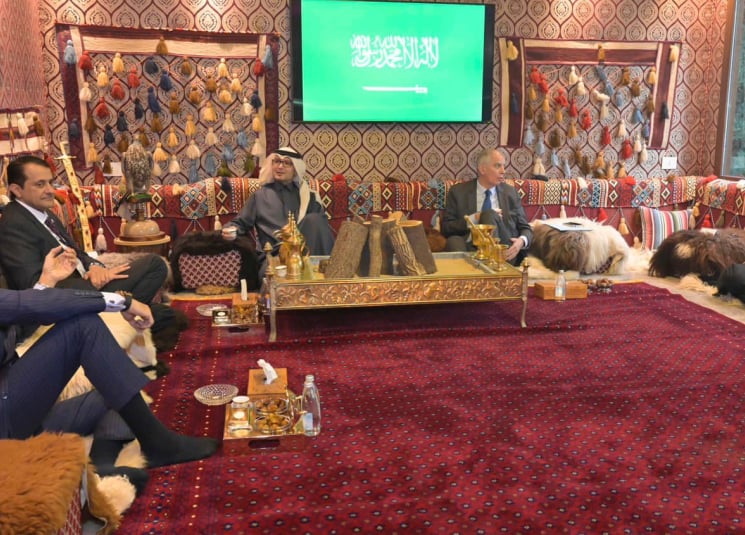 الخماسية على طريق «اللبننة» أم انها «اكتسبت» شهادتها!