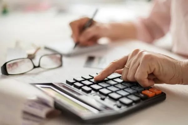 نقابات الجنوب: لا يجوز تحميل المواطن تبعات الأزمات عبر زيادة الضرائب بما لا يراعي المداخيل