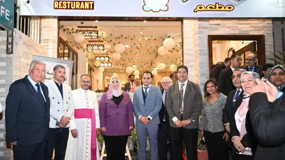 "رسالة أمل للفقراء".. افتتاح مطعم جديد في مصر يقدم الطعام مجانًا