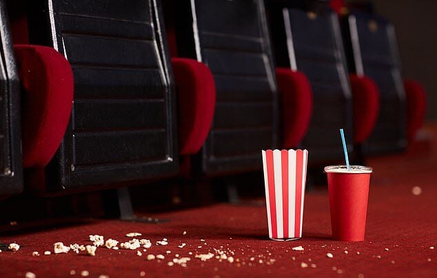 صدمة.. مقاعد السينما تحتوي على 14 ضعف نسبة الجراثيم مقارنة بالمراحيض!