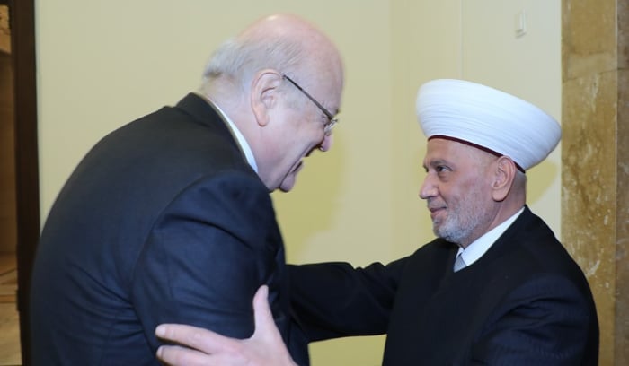 ميقاتي في دار الفتوى: نتابع الاتصالات لإبعاد الحرب عن لبنان