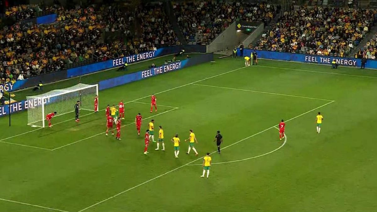 انتهاء مباراة لبنان وأستراليا ضمن تصفيات القارة الآسيوية لكأس العالم بفوز أستراليا بنتيجة 5-0
