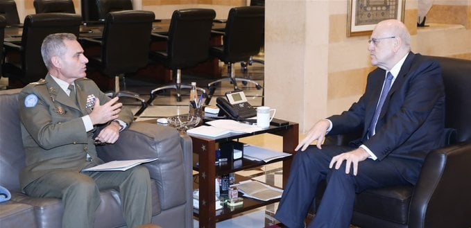ميقاتي عرض ولازارو الوضع في الجنوب