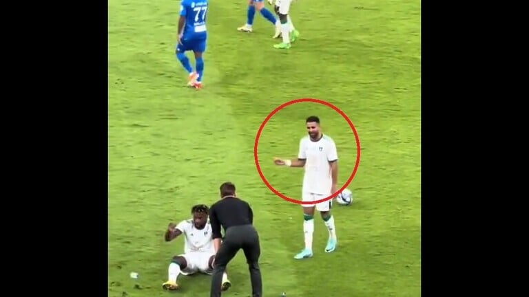 شاهد.. رياض محرز ينفـجر غضبا في وجه مدربه الألماني