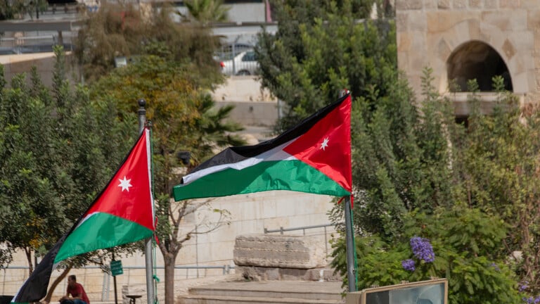 عمّان تدين إصابة موظفة أردنية باستهداف الجيش الإسرائيلي سيارة أممية في رفح