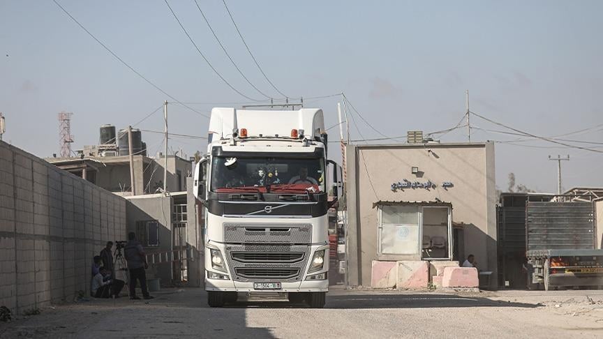 الجيش الإسرائيلي: معبر "كرم أبو سالم" تعرض للقصف من رفح مجددا