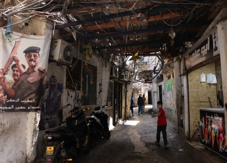 ماذا يجري في ملف السلاح الفلسطيني خارج المخيمات؟