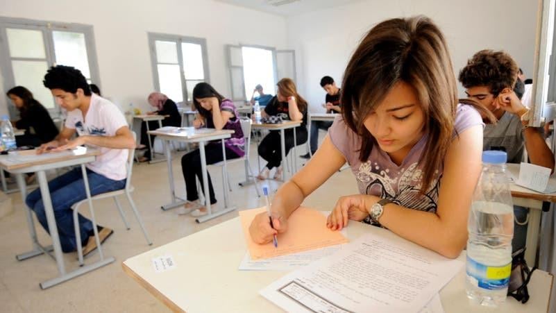 ضاعت أحلامهما.. السجن سنتين لفتاتين بسبب الامتحانات