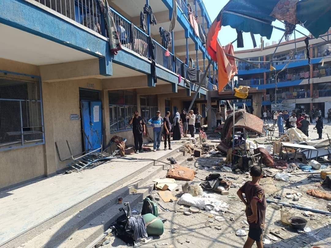 الجيش الإسرائيلي يعلن قصف مدرسة للأونروا في منطقة النصيرات