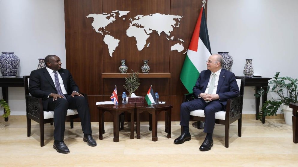 بريطانيا تؤكد التزامها بحل الدولتين والتوصل لوقف إطلاق النار