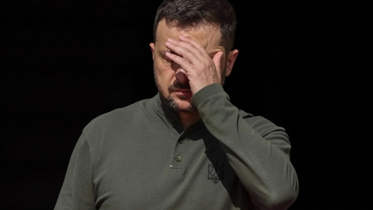 هل خذل زيلينسكي شرق أوكرانيا؟ لماذا تراجع شعبيته في المناطق الشرقية؟