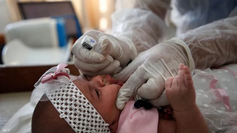 مواجهات عنيفة بغزة.. وجدل بشأن هدنة "شلل الأطفال"