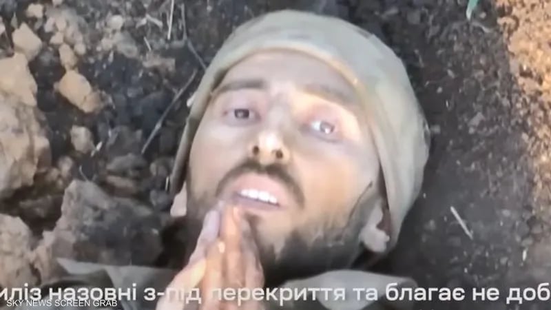 فيديو لمسيرة أوكرانية أرسلت لقتل جندي روسي.. فأنقذته