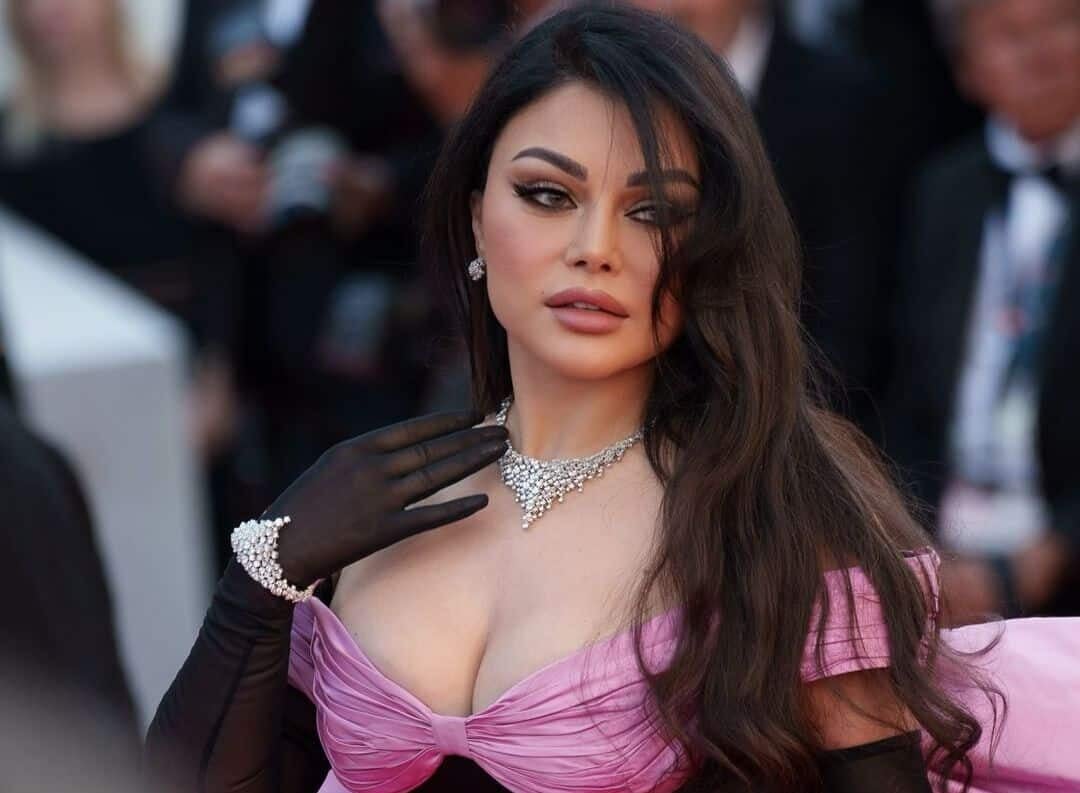بعد شيرين.. هيفاء وهبي تعلن مقاضاة شركة روتانا