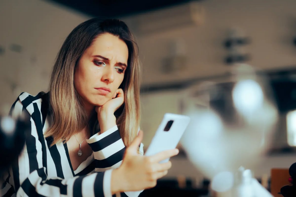 هل يؤثر استخدام الهاتف المحمول على علاقتك الزوجية؟