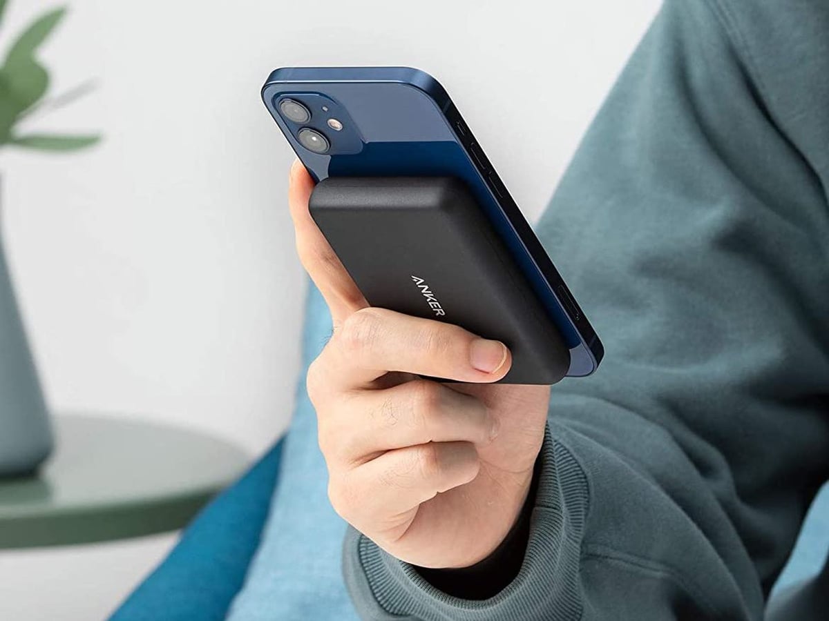 سحب بطاريات أنكر الخارجية المخصصة لهواتف آيفون بسبب مخاطر الحرائق