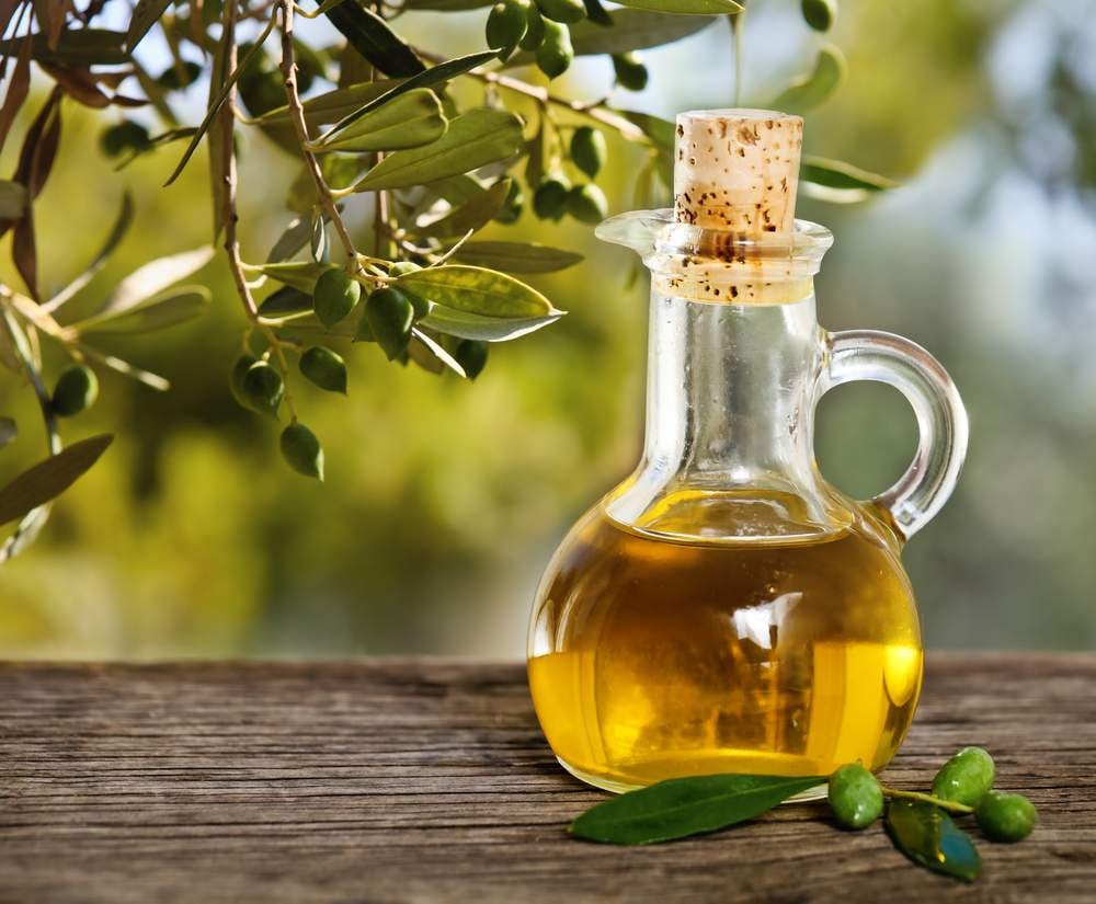 الهيئات الممثلة لقطاف الزيتون تحذّر من رفع سعر الزيت