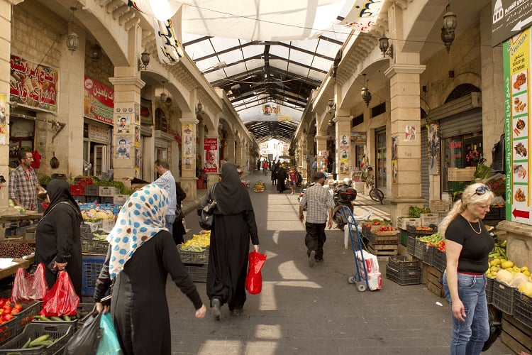 نصار يدعو المنظمات الدولية والسياحية لإدانة إسرائيل على قصفها المعالم الأثرية والتراثية والسياحية