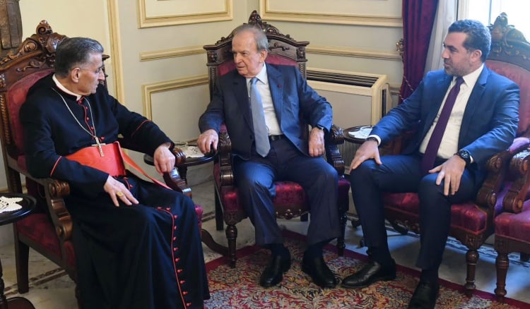 موفدا جنبلاط من بكركي : وقف الحرب وفصل لبنان عن غزة