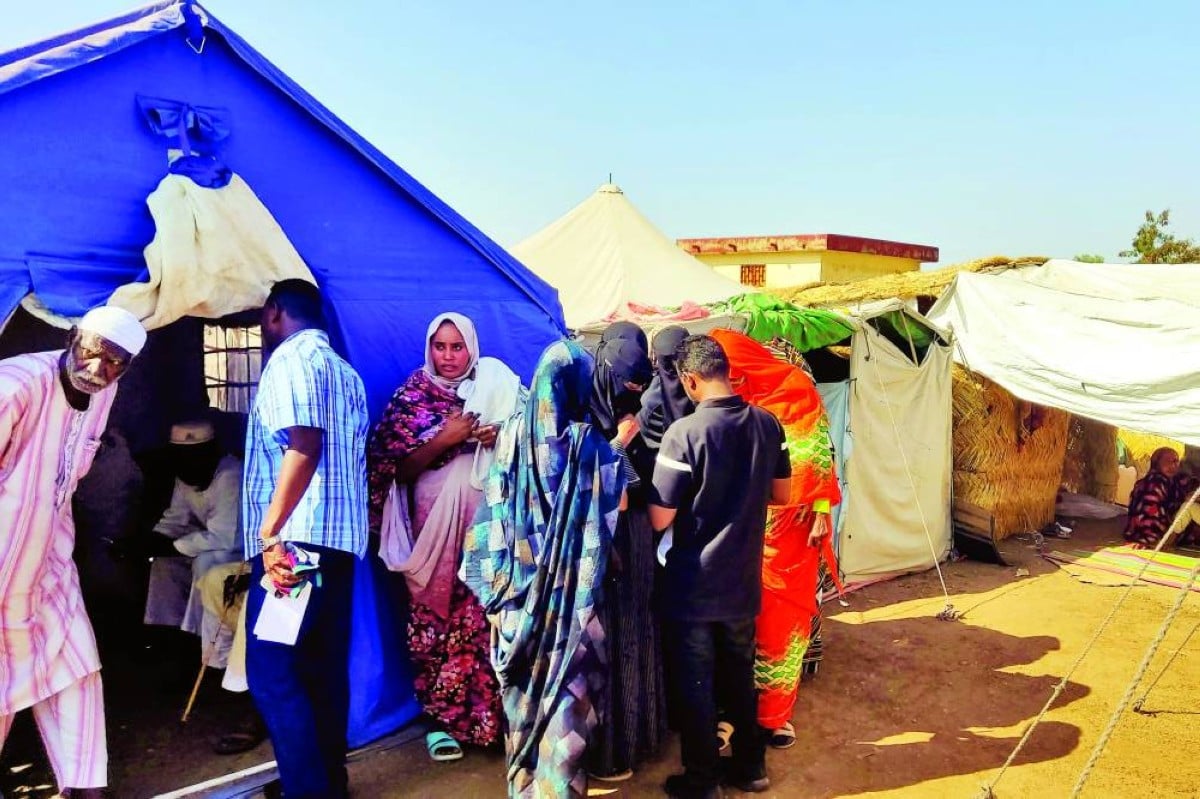وصول أولى شاحنات غذاء أممية إلى مخيّم للنازحين في السودان