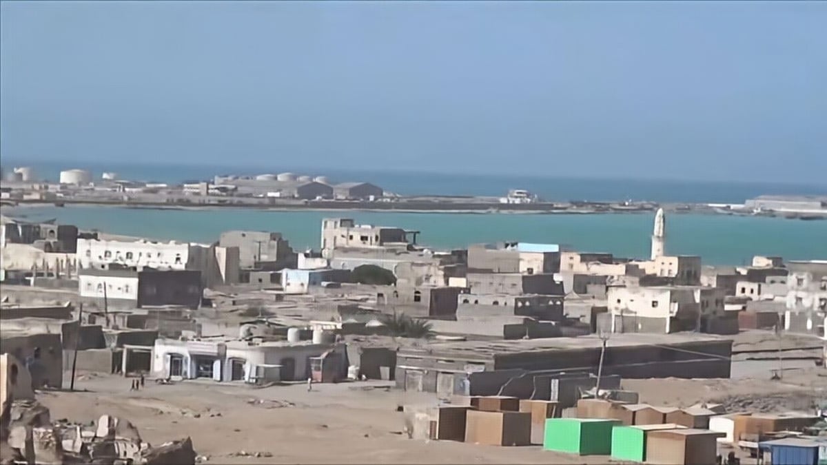 غارات جوية أمريكية بريطانية على مواقع لـ"أنصار الله" في محافظة الحديدة اليمنية