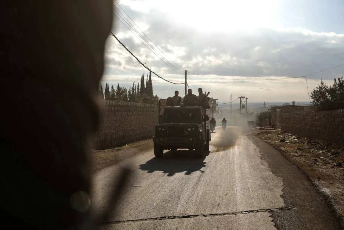 مقتل 132 شخصًا في اشتباكات بين الجيش السوري وفصائل مسلحة في إدلب وحلب