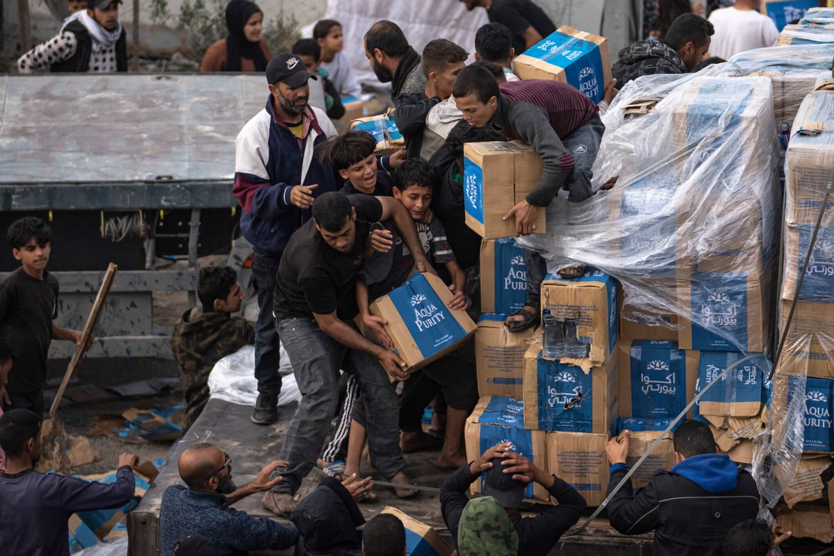 فلسطين ترفض إنشاء منطقة عازلة لتوزيع المساعدات في غزة