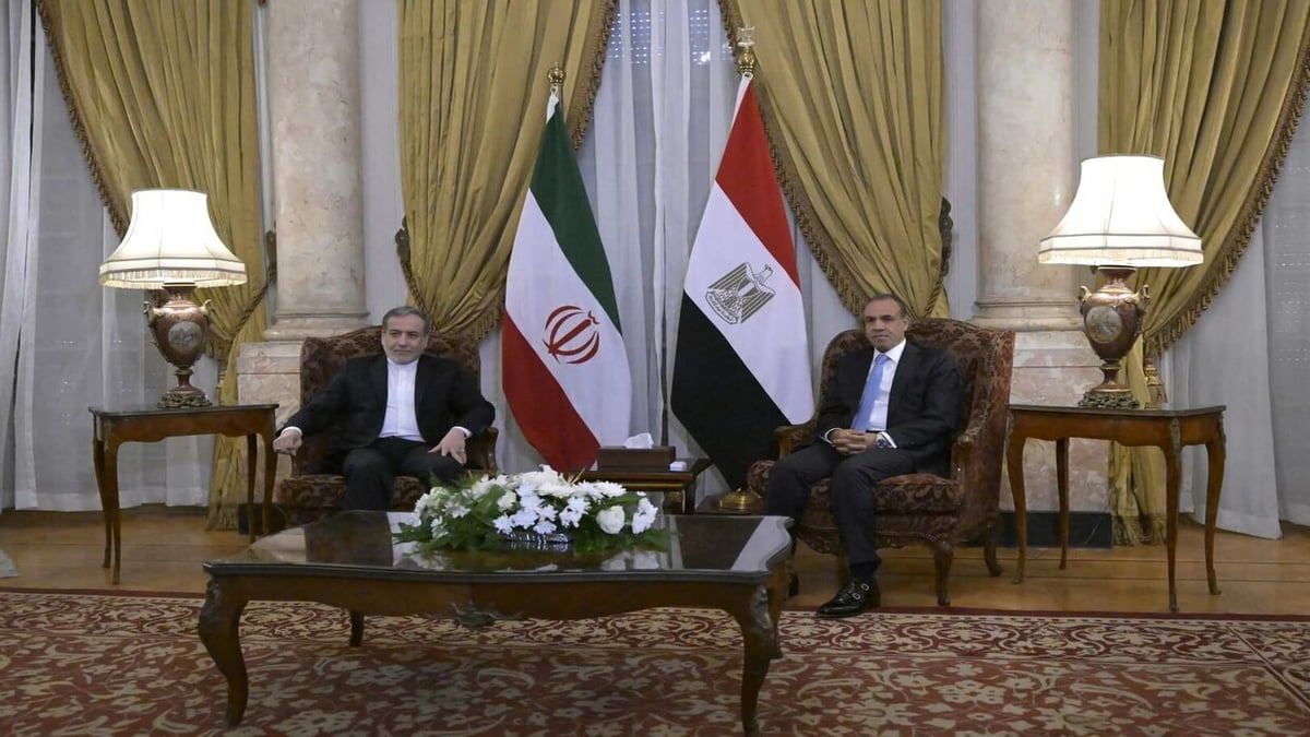 مصر وإيران تصدران بيانا مشتركا